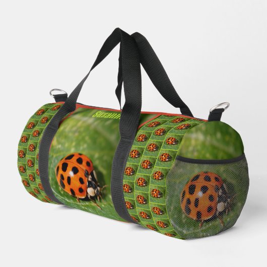 Ladybug auf der linken Seite Personalisiert Duffle Bag (Rechte Ecke)