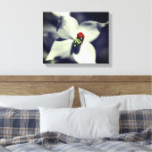 Ladybug auf Dogwood-Blume teilweise Farbe Leinwanddruck (Insitu (Schlafzimmer))