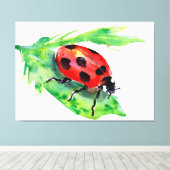 Ladybug auf einem grünen Blatt Leinwanddruck (Insitu (Holzboden))