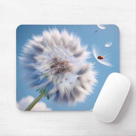 Ladybug auf einem Löwenzahn Mousepad (Mit Mouse)