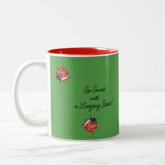 Ladybug auf grün personalisiert zweifarbige tasse (Links)