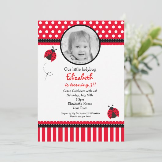 Ladybug Foto Geburtstag Einladung (Stehend Vorderseite)