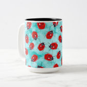 Ladybug-Gartenfreund warf auf Aqua Zweifarbige Tasse (Vorderseite Links)