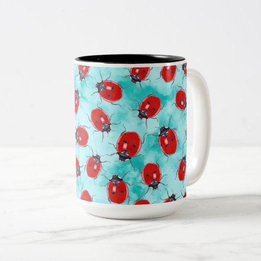 Ladybug-Gartenfreund warf auf Aqua Zweifarbige Tasse (VorderseiteRechts)