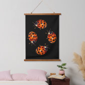 Ladybug Go Round Abstract Wandteppich Mit Holzrahmen (Schlafzimmer)