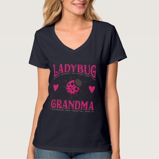 Ladybug Grandma Pink Garden Insekten T-Shirt (Vorderseite)