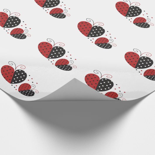 Ladybug Heart niedlich Geschenkpapier (Ecke)