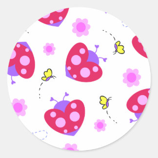 Ladybug Herzen. Runder Aufkleber