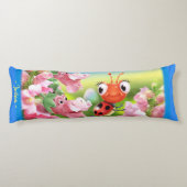 Ladybug im Blumengarten. Blue Riese Brauch Seitenschläferkissen (Rückseite)