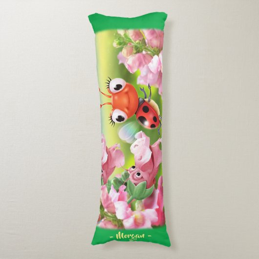 Ladybug im Blumengarten.Gigantische Gewohnheit Seitenschläferkissen (Vorderseite Vertikal)