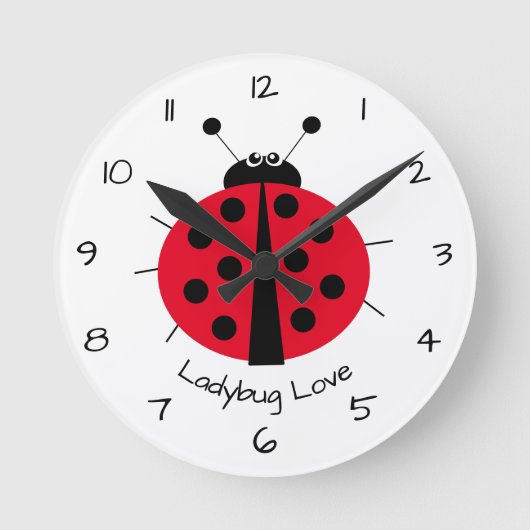 Ladybug Liebe Girly Fun Niedlicher Cartoon Rundsch Runde Wanduhr (Vorderseite)
