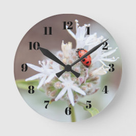 Ladybug on Silverleaf Phacelia Flowers Wallclock Runde Wanduhr