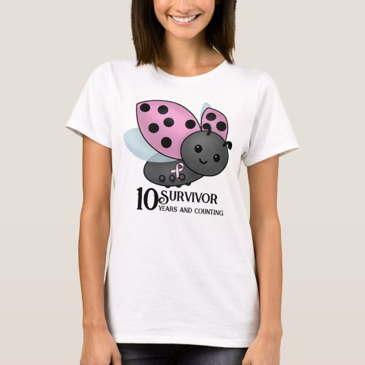 Ladybug Pink Awareness Ribbon 10 Jahre Überlebende T-Shirt (Vorderseite)