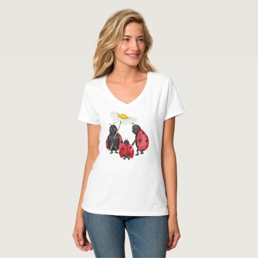 Ladybug Stroll T-Shirt (Vorderseite Vollansicht)