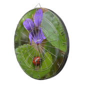 Ladybug über süße Violettsorten-Blume Dartscheibe (Vorderseite rechts)
