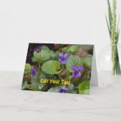 Ladybug über süße Violettsorten-Blume Karte (Vorderseite)