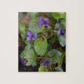 Ladybug über süße Violettsorten-Blume Puzzle (Vertikal)