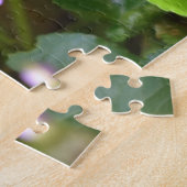 Ladybug über süße Violettsorten-Blume Puzzle (Seite)