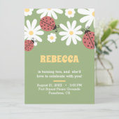 Ladybug und daisis blumenweiblicher Geburtstag Einladung (Stehend Vorderseite)