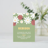 Ladybug und daisis blumenweiblicher Geburtstag Einladungspostkarte (Stehend Vorderseite)