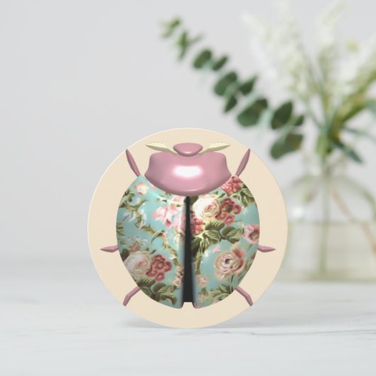 Ladybug viktorianische blumengeschmückte Rose nied Einladung (Stehend Vorderseite)