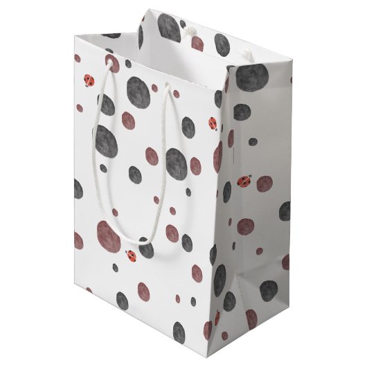 Ladybug Watercolor Dots Mittlere Geschenktüte (Vorderseite Schrägansicht)