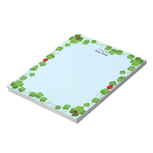 Ladybugs and Four_Leaf Clovers Simple Notizblock (Rotiert)