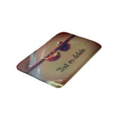 Ladybugs Balancing Nah Up Personalisiert Badematte (Schrägansicht)