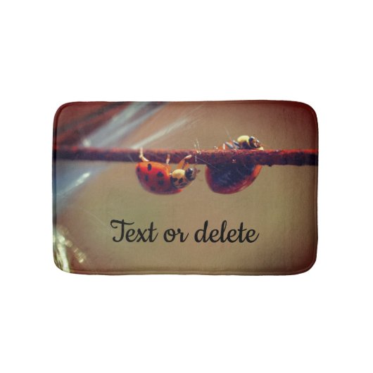 Ladybugs Balancing Nah Up Personalisiert Badematte (Vorderseite)