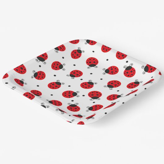 Ladybugs Birthday Party Pappteller (Gewinkelt)