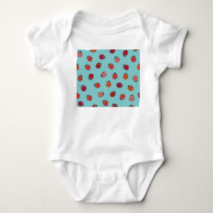 Ladybugs, blauer Hintergrund, bezauberndes, nahtlo Baby Strampler