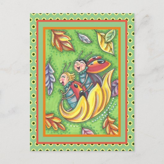 LADYBUGS, DIE AUF FALLENDEN AUTUMNSTÜCKEN REITEN, POSTKARTE (Vorderseite)