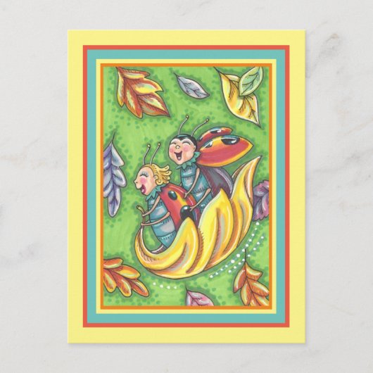 LADYBUGS, DIE AUF FALLENDEN AUTUMNSTÜCKEN REITEN,  POSTKARTE (Vorderseite)