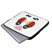 Ladybugs zusammen halten Händchen in der Liebe Laptopschutzhülle (Vorne Knopf)