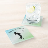 Ladys Golf Hole in einem grünen Unternehmen Glasuntersetzer (Schrägansicht)