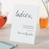 Ladys Modern Wedding Bad Basket Zeichen Sockelschild (In Situ)