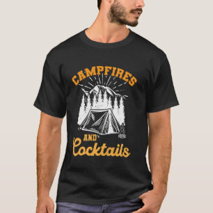 Lagerfeuer und Cocktails Camping Natur Vibes T-Shirt