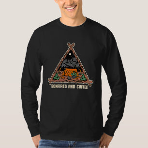 Lagerfeuer und Kaffee Camping Kaffee  Camper Koffe T-Shirt