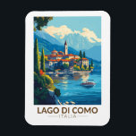 Lago di Como Italia Lombardia Reisen Vintag Magnet<br><div class="desc">Comer See Vektorkunst Design. Der Comer See,  in der Lombardei Norditaliens,  ist ein hochklassiges Erholungsgebiet,  bekannt für seine dramatische Landschaft,  Set an den Ausläufern der Alpen.</div>