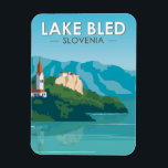 Lago Maggiore - Slowenien Reisen Retro Reisen Vint Magnet<br><div class="desc">Lake Bled Vektorgrafik Design. Der Bled-See ist ein See in den Julischen Alpen der Oberkarninolen Region im Nordwesten Sloweniens,  wo er an die Stadt Bled angrenzt.</div>
