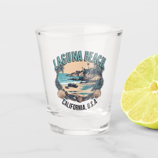 Laguna Beach Retro Vignette Schnapsglas (Vorderseite)