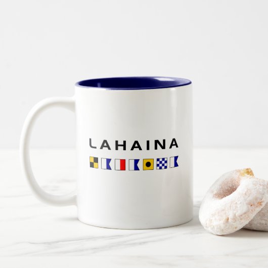 Lahaina Maui Nautical Maritime Signal Flags Zweifarbige Tasse (Mit Donut)