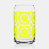 LAILA DOSENGLAS (Rechts)