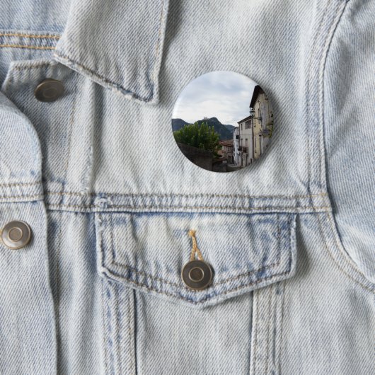 Laino Borgo Button (Beispiel)