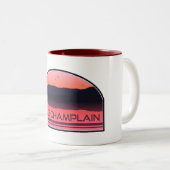 Lake Champlain New York Vermont Red Sunrise Zweifarbige Tasse (VorderseiteRechts)