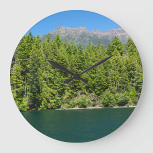 Lake Cushman in Summer Clock Große Wanduhr