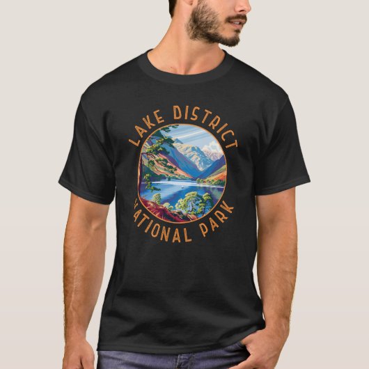 Lake District National Park England geplagt T-Shirt (Vorderseite)