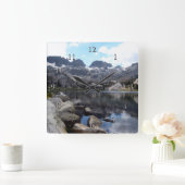 Lake Ediza, Inyo National Forest, CA Quadratische Wanduhr (Zuhause)