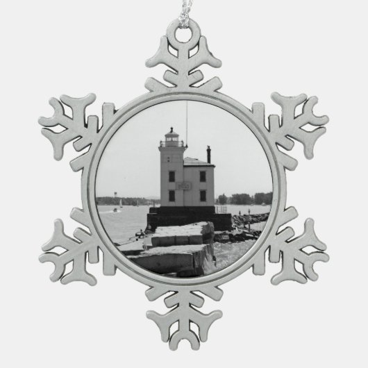 Lake Erie Lighthouse Schneeflocken Zinn-Ornament (Vorderseite)
