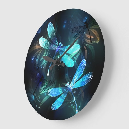 Lake Glows Dragonflies Große Wanduhr (Winkel)